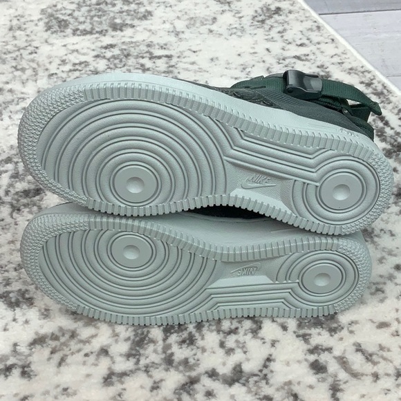 NIB Nike W SF AF1 Mid women’s sneakers - Picture 7 of 8